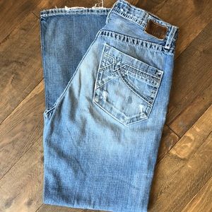 Men’s BKE jeans.